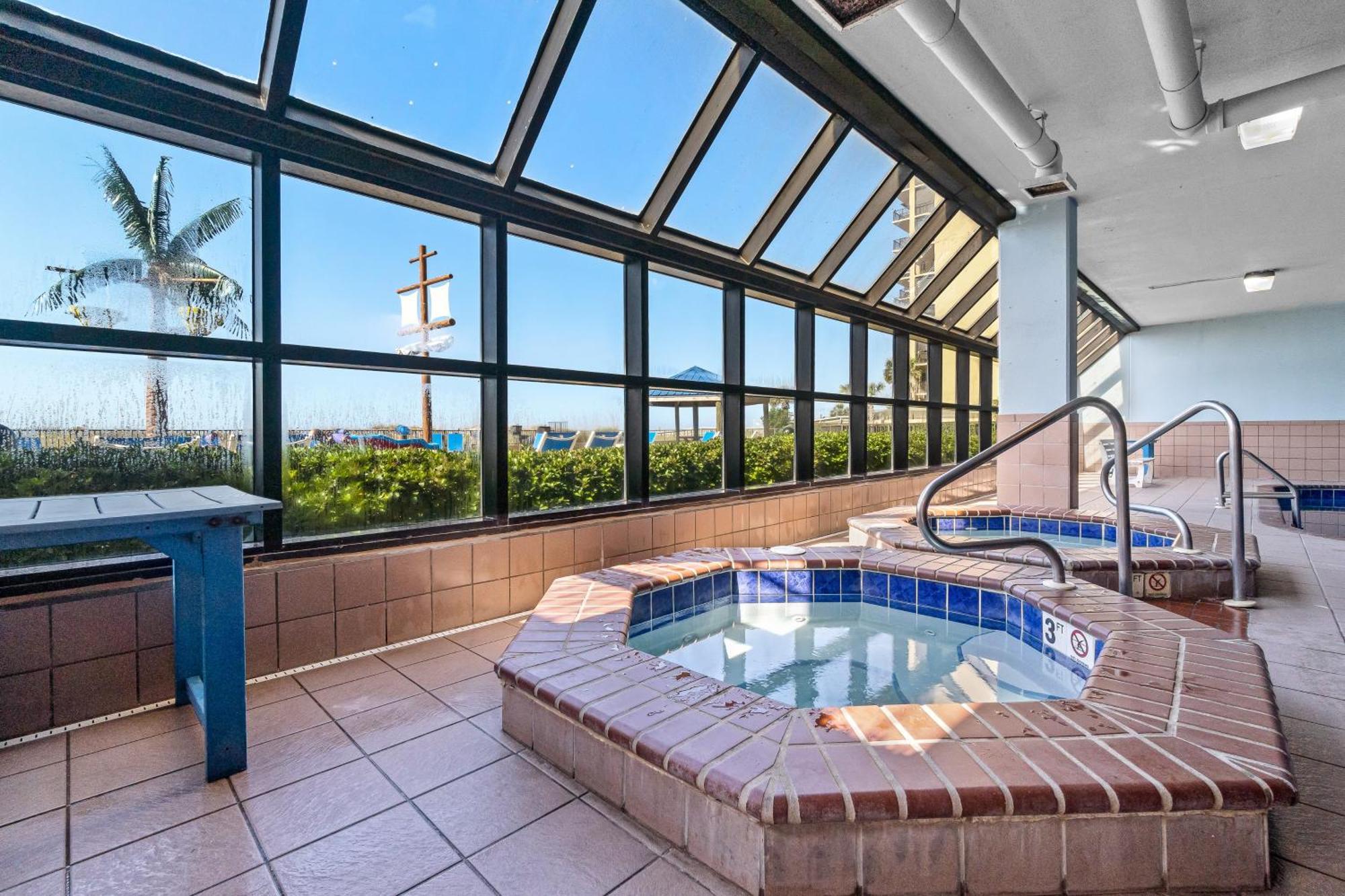 The Phoenix V Resort شاطئ أورانج الغرفة الصورة