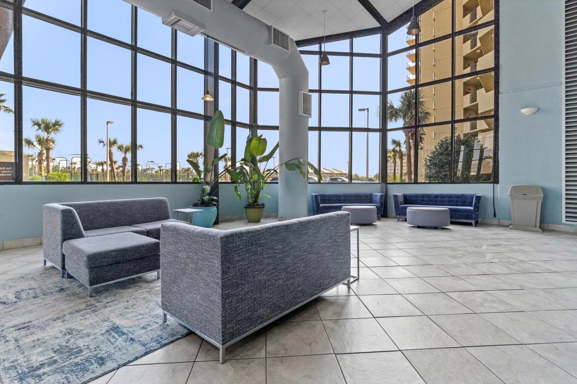 The Phoenix V Resort شاطئ أورانج الغرفة الصورة